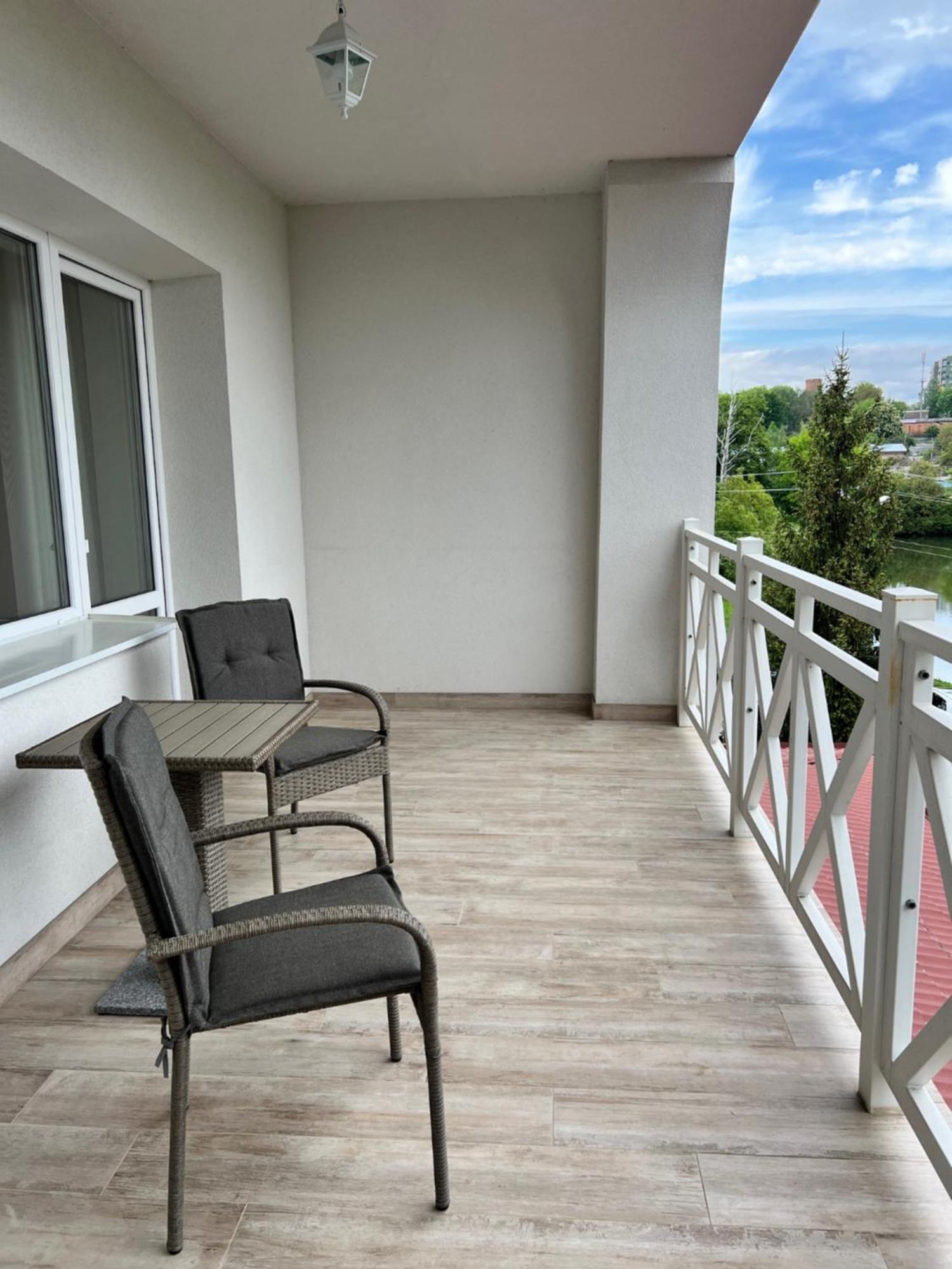 Vik-Jan Hotel Khmelʼnytsʼkyy Buitenkant foto